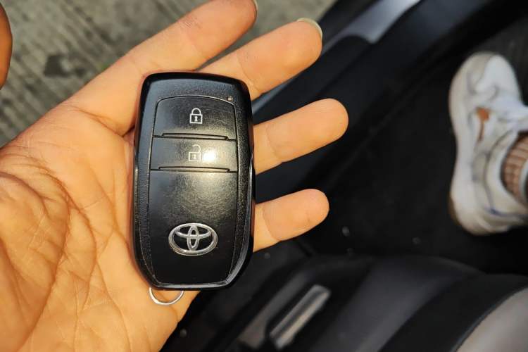 Used Toyota bZ3 2024 517 km Elite PRO Vehicle Key