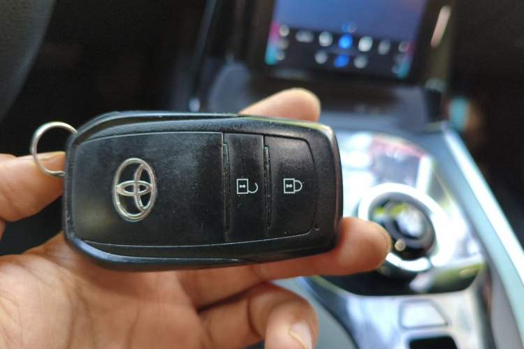 Used Toyota bZ3 2024 517 km Elite PRO Vehicle Key