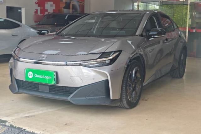 Ojetý Toyota bZ3 2024 517 km Elite PRO