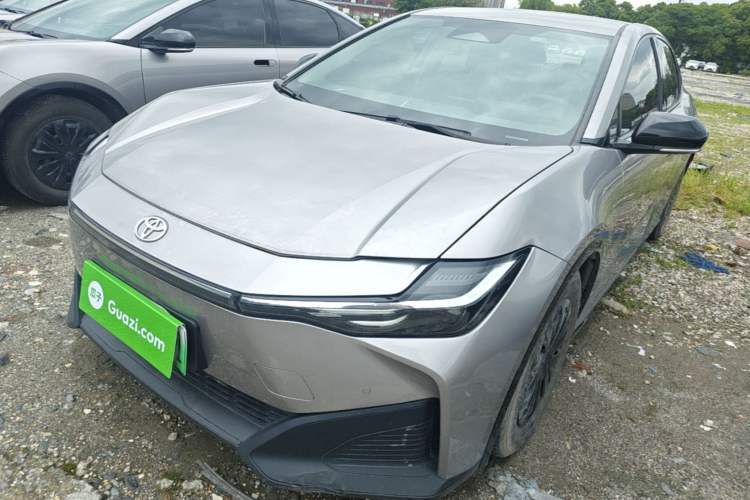 Used Toyota bZ3 2024 517 km Elite PRO Guazi used car, China used car export, Used car for sale, Used Toyota cars, Cheapest cars for sale, Electric vehicle, New energy car