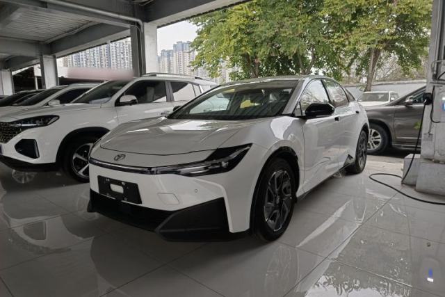 Used Toyota bZ3 2024 517 km Elite PRO