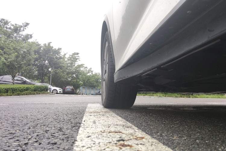 Used Toyota bZ3 2024 517 km Elite PRO Chassis Front Left
