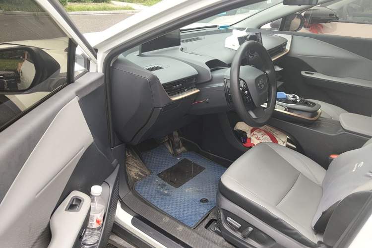 Used Toyota bZ3 2024 517 km Elite PRO Driver Seat