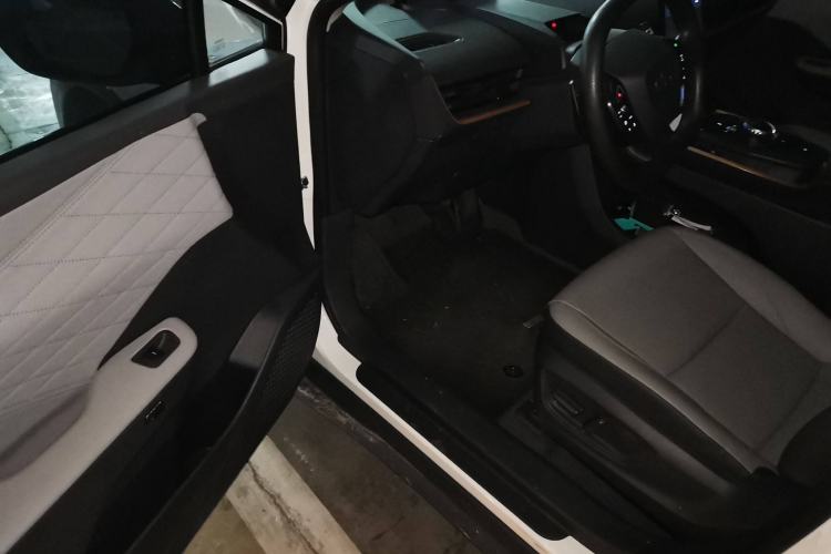 Used Toyota bZ3 2024 517 km Elite PRO Driver Seat