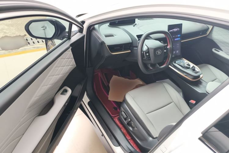 Used Toyota bZ3 2024 517 km Elite PRO Driver Seat