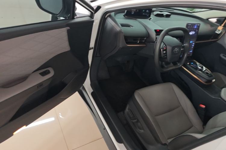 Used Toyota bZ3 2024 517 km Elite PRO Driver Seat