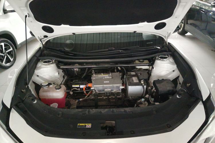 Used Toyota bZ3 2024 517 km Elite PRO Engine Bay
