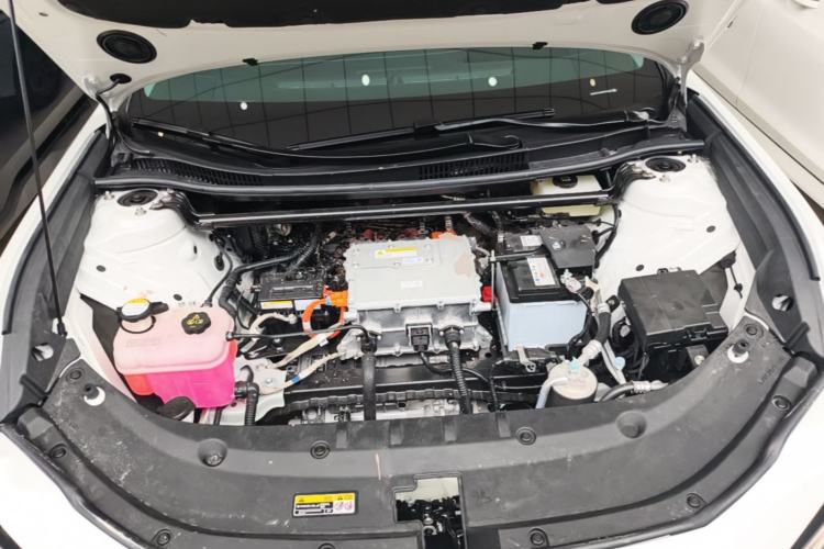 Used Toyota bZ3 2024 517 km Elite PRO Engine Bay