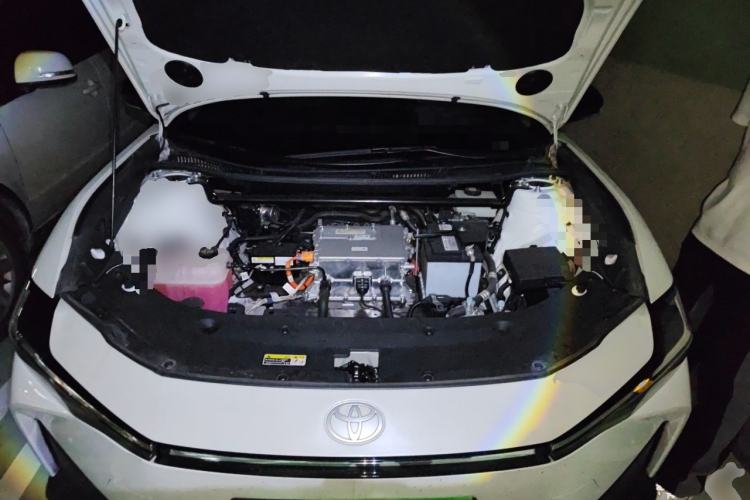 Used Toyota bZ3 2024 517 km Elite PRO Engine Bay