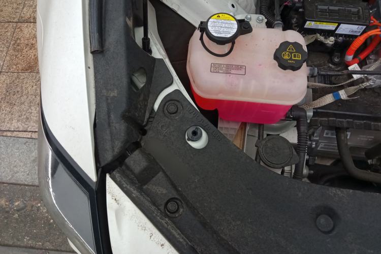 Used Toyota bZ3 2024 517 km Elite PRO Engine Bay Right
