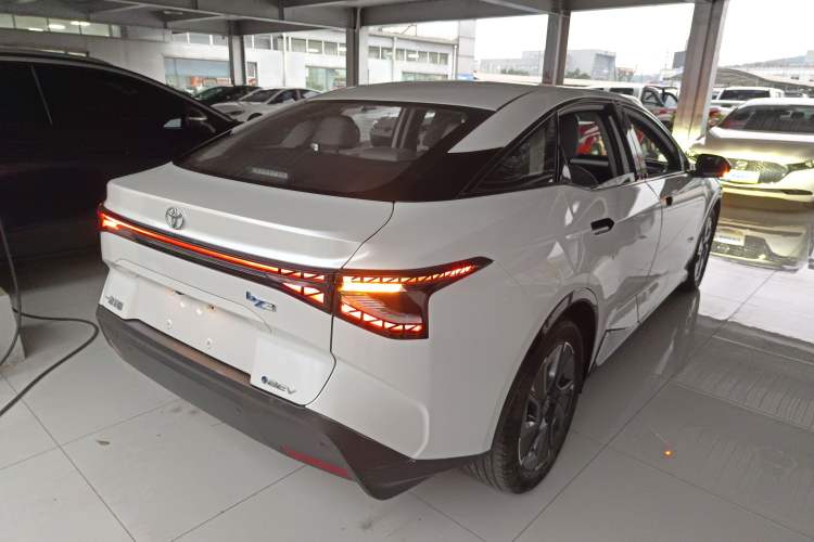 Used Toyota bZ3 2024 517 km Elite PRO Exterior 5