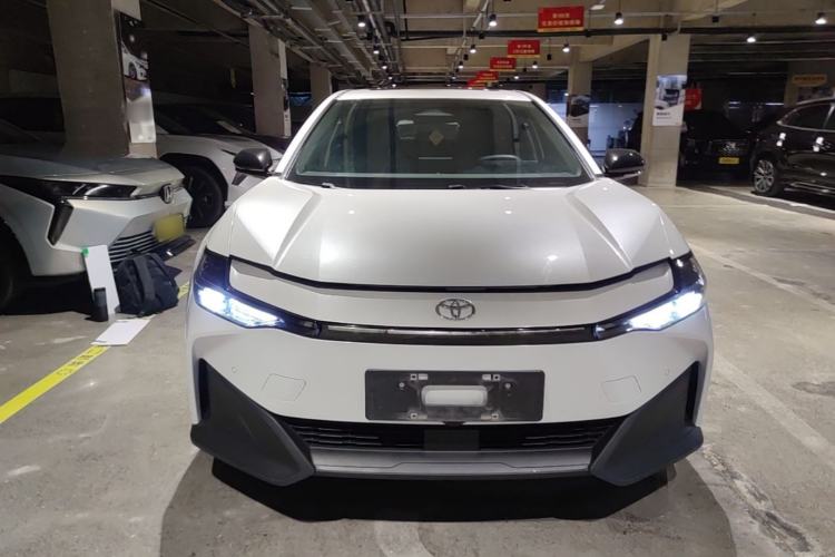Used Toyota bZ3 2024 517 km Elite PRO Front