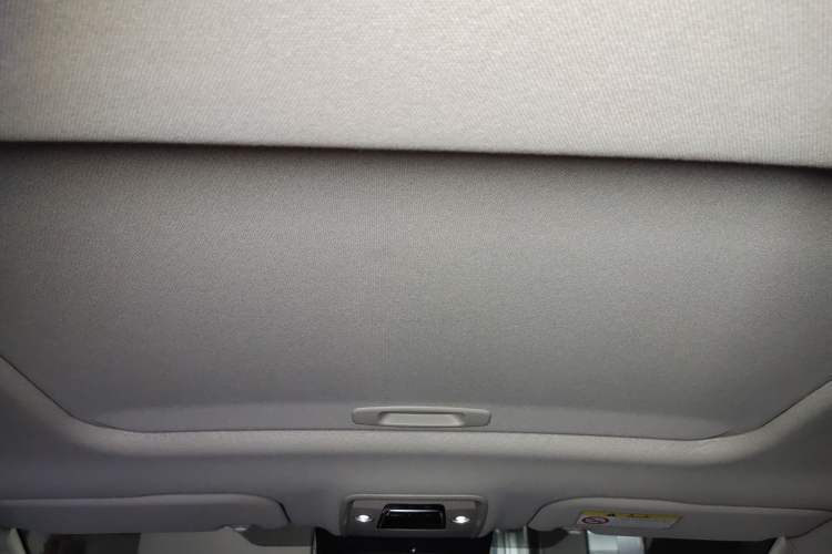Used Toyota bZ3 2024 517 km Elite PRO Headliner