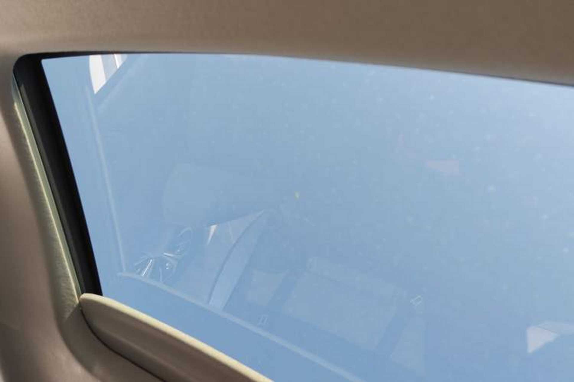 Used Toyota bZ3 2024 517 km Elite PRO Headliner