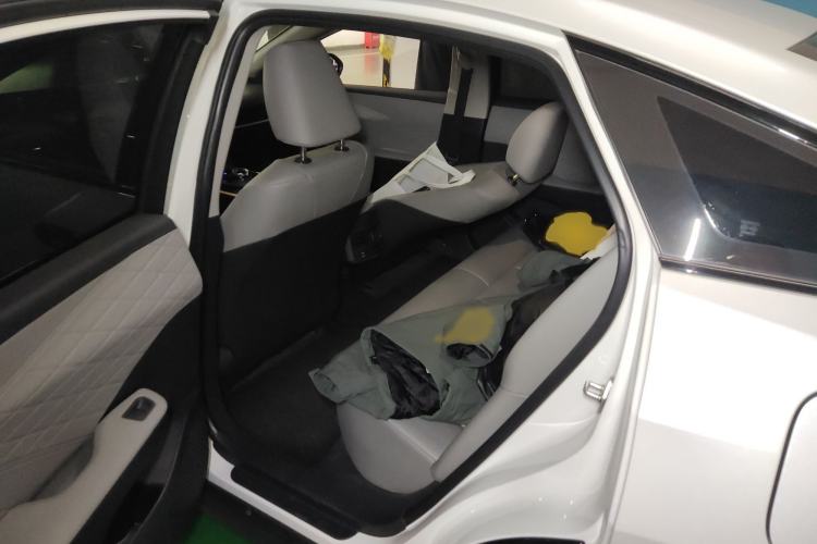 Used Toyota bZ3 2024 517 km Elite PRO Interior 4