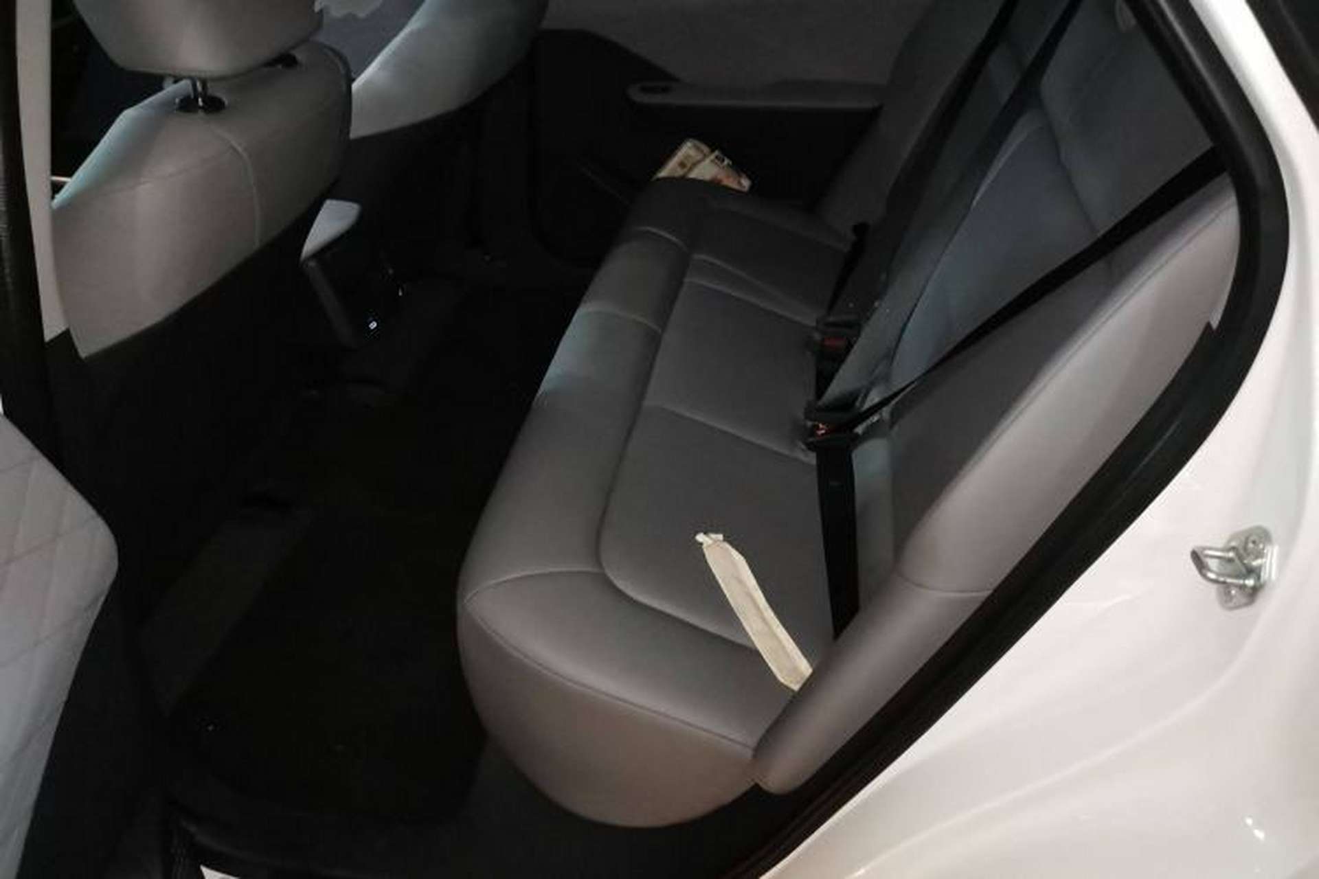 Used Toyota bZ3 2024 517 km Elite PRO Left Rear Seat