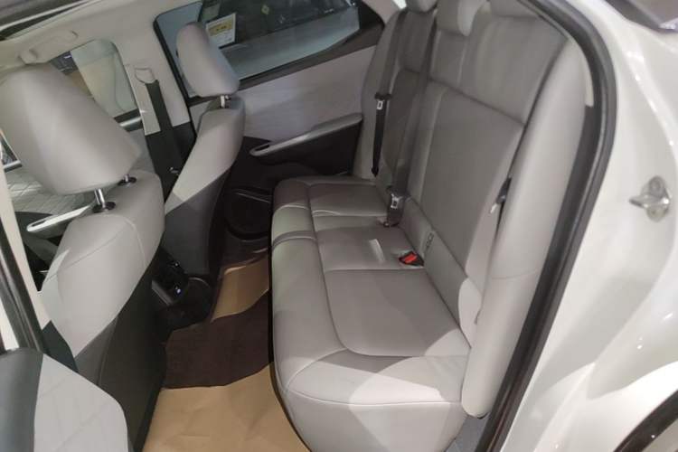 Used Toyota bZ3 2024 517 km Elite PRO Left Rear Seat