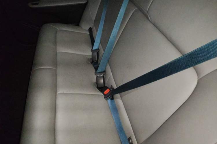 Used Toyota bZ3 2024 517 km Elite PRO Left Rear Seat