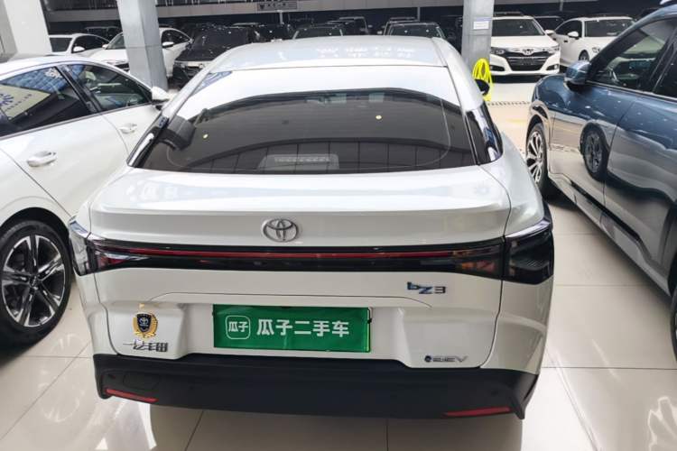 Used Toyota bZ3 2024 517 km Elite PRO Rear