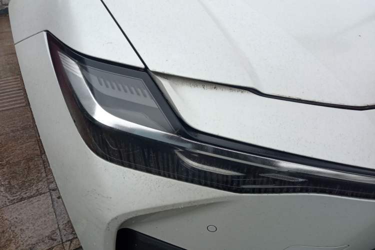 Used Toyota bZ3 2024 517 km Elite PRO Right Front Headlight