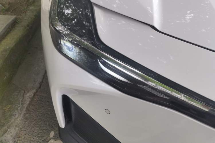Used Toyota bZ3 2024 517 km Elite PRO Right Front Headlight
