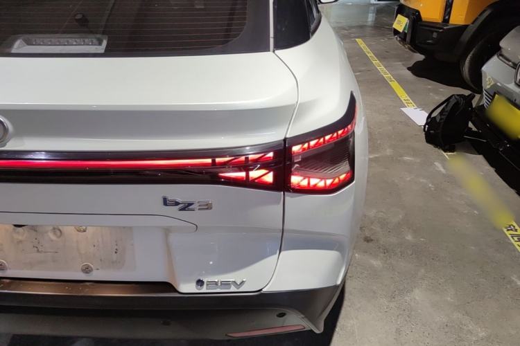 Used Toyota bZ3 2024 517 km Elite PRO Right Rear Taillight