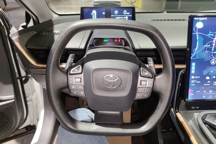 Used Toyota bZ3 2024 517 km Elite PRO Steering Wheel