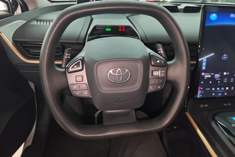 Used Toyota bZ3 2024 517 km Elite PRO Steering Wheel