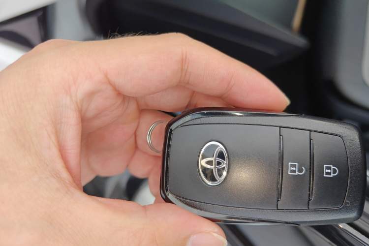 Used Toyota bZ3 2024 517 km Elite PRO Vehicle Key