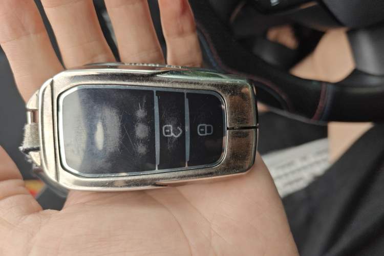 Used Toyota bZ3 2024 517 km Elite PRO Vehicle Key