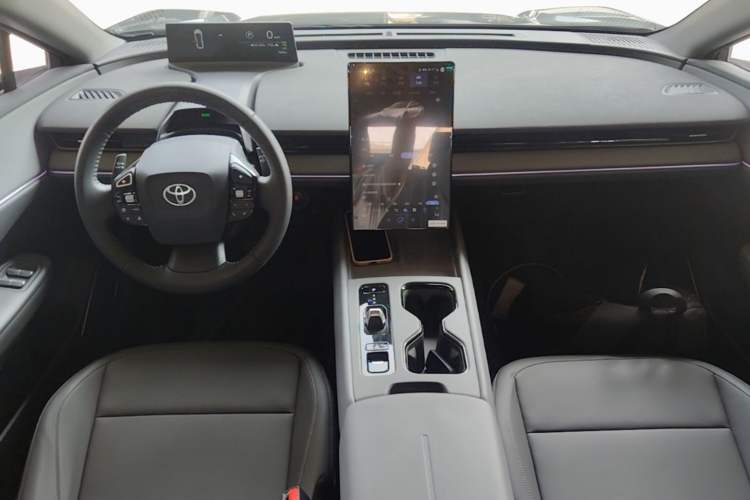 Used Toyota bZ3 2026 Model, Smart Home PRO Center Console