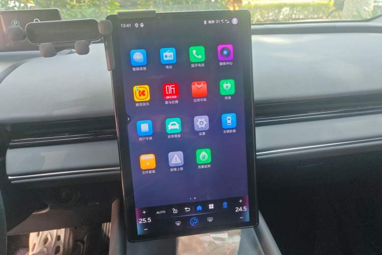 Used Toyota bZ3 2026 Model, Smart Home JOY Audio And AC Panel