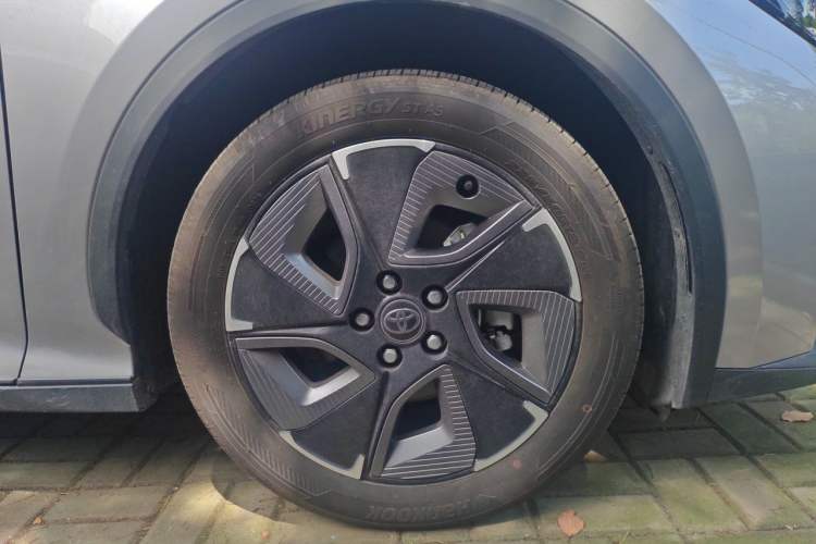 Used Toyota bZ3 2026 Model, Smart Home JOY Right Front Wheel Hub