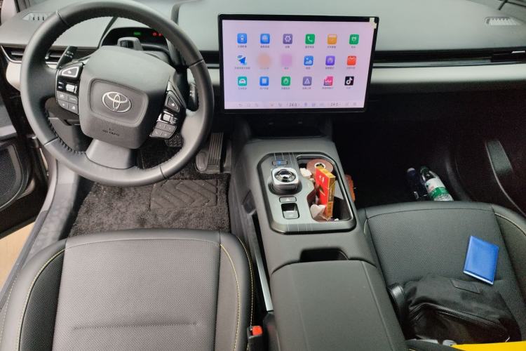 Used Toyota bZ5 2025 Model 550 PRO Center Console