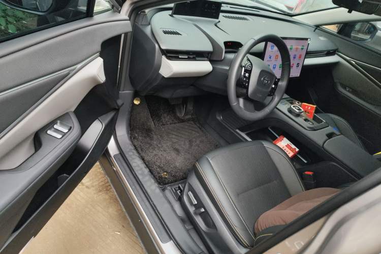 Used Toyota bZ5 2025 Model 550 PRO Driver Seat
