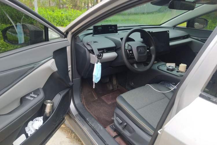 Used Toyota bZ5 2025 Model 550 JOY Driver Seat