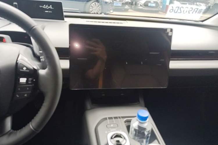 Used Toyota bZ5 2025 Model 550 PRO Smart Driving Edition Audio And AC Panel