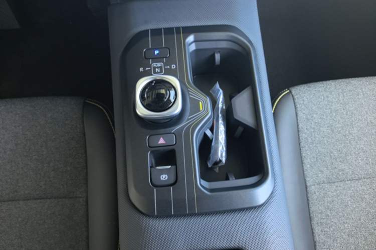 Used Toyota bZ5 2025 Model 550 JOY Gear Lever