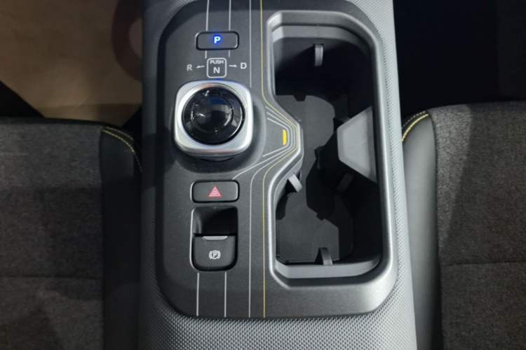 Used Toyota bZ5 2025 Model 550 JOY Gear Lever