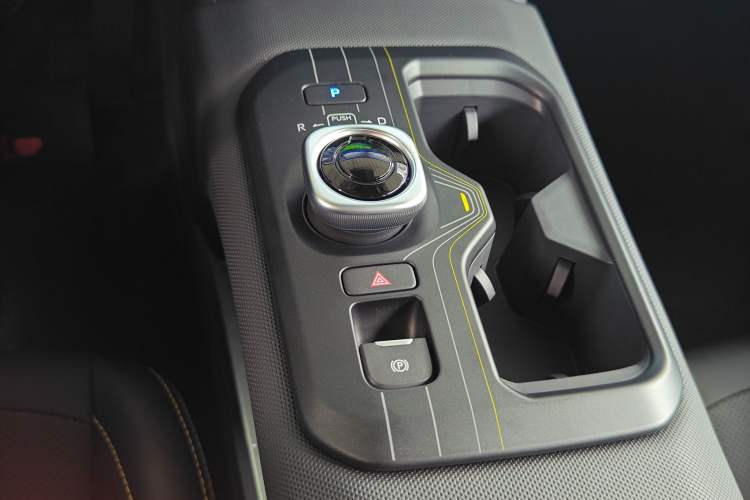 Used Toyota bZ5 2025 Model 550 PRO Smart Driving Edition Gear Lever