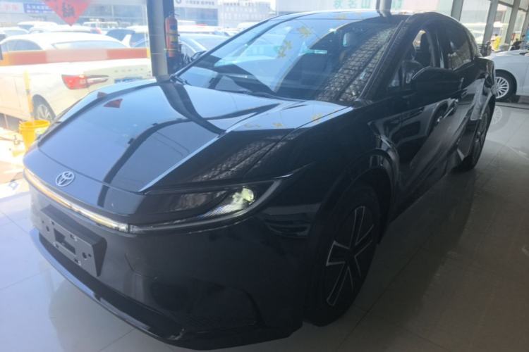 Used Toyota bZ5 2025 Model 550 JOY Guazi used car, China used car export, Used car for sale, Used  cars, Cheapest cars for sale