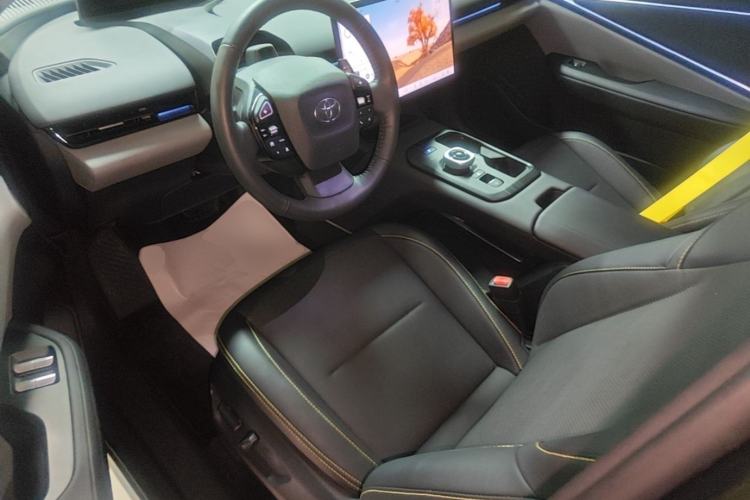 Used Toyota bZ5 2025 Model 550 PRO Smart Driving Edition Left Front Seat