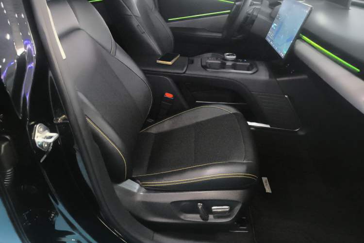 Used Toyota bZ5 2025 Model 550 PRO Right Front Seat