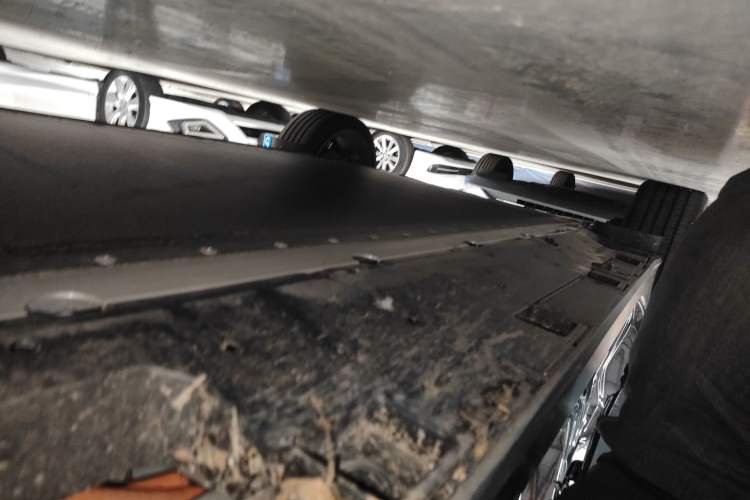 Used Toyota bZ5 2025 Model 550 PRO Right Side Sill