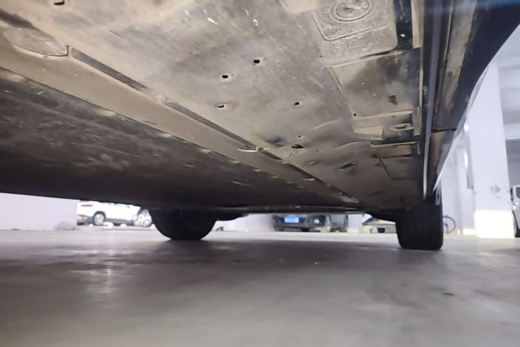 Used Toyota bZ5 2025 Model 550 PRO Right Side Sill