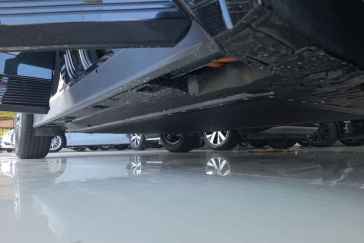 Used Toyota bZ5 2025 Model 550 JOY Right Side Sill