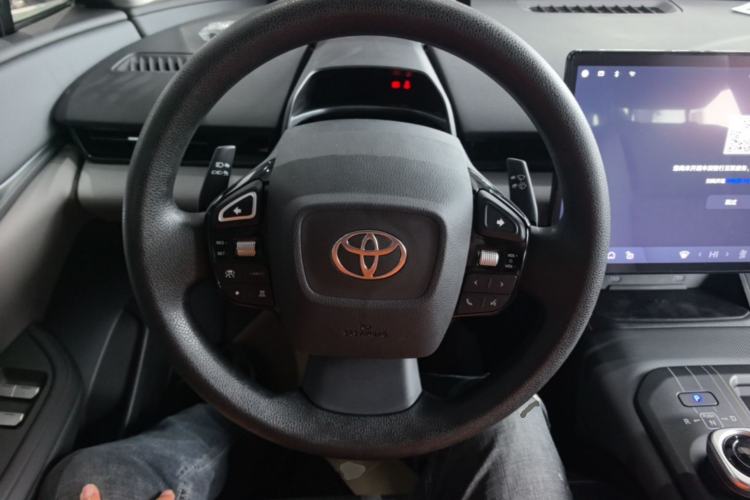 Used Toyota bZ5 2025 Model 550 JOY Steering Wheel
