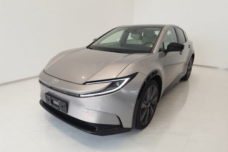 Used Toyota bZ5 2025 Model 550 PRO Guazi used car, China used car export, Used car for sale, Used  cars, Cheapest cars for sale