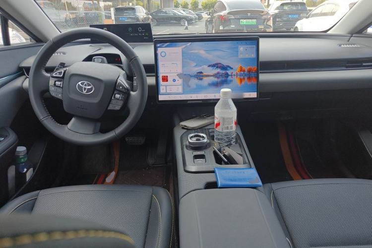 Used Toyota bZ5 2025 Model 550 PRO Center Console
