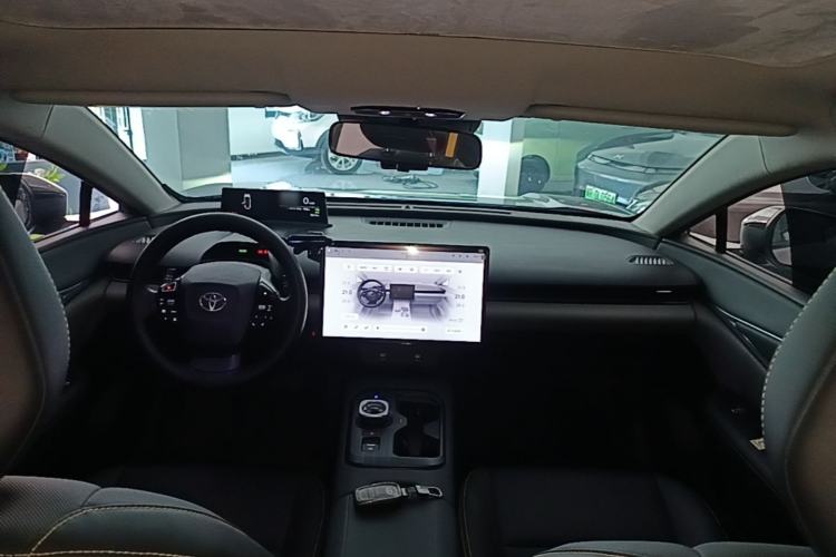 Used Toyota bZ5 2025 Model 550 JOY Center Console